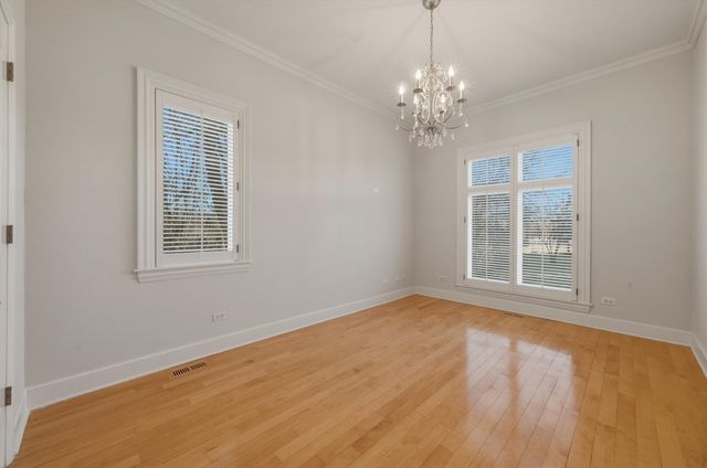 11361 W Plainfield Road, Indian Head Park, IL 60525