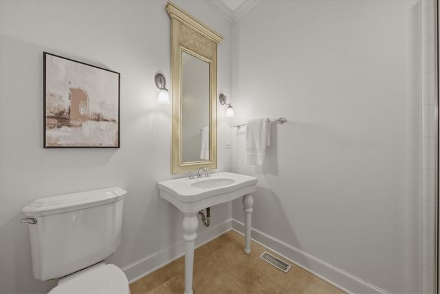 11361 W Plainfield Road, Indian Head Park, IL 60525