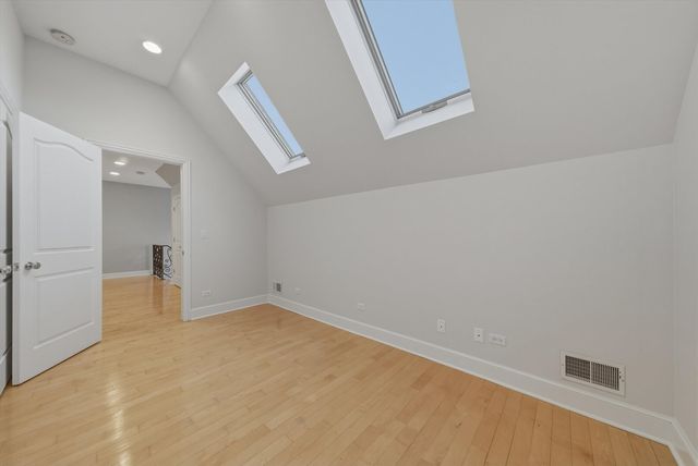 11361 W Plainfield Road, Indian Head Park, IL 60525