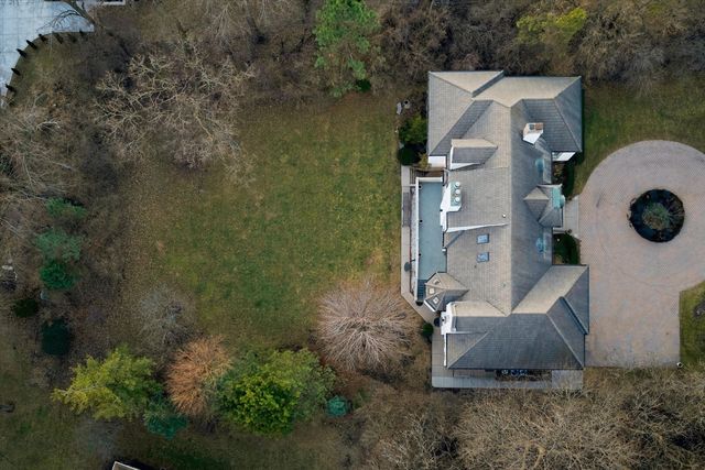 11361 W Plainfield Road, Indian Head Park, IL 60525