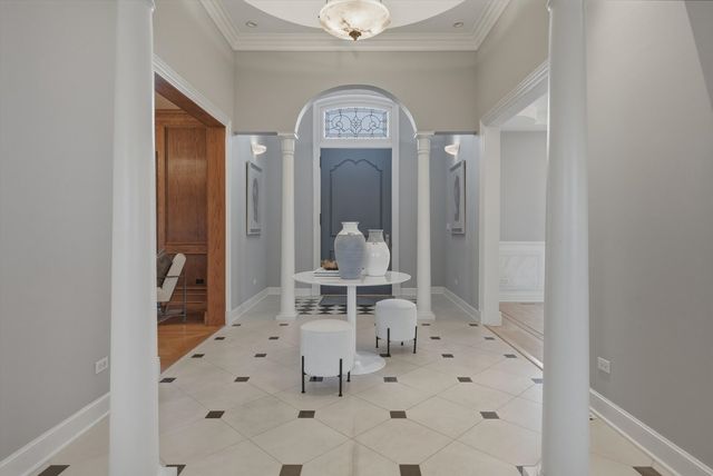 11361 W Plainfield Road, Indian Head Park, IL 60525