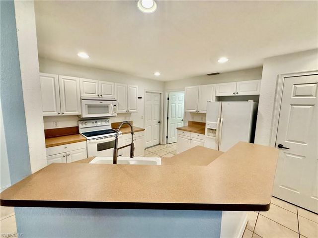 103 E 11th ST, Lehigh Acres, FL 33972
