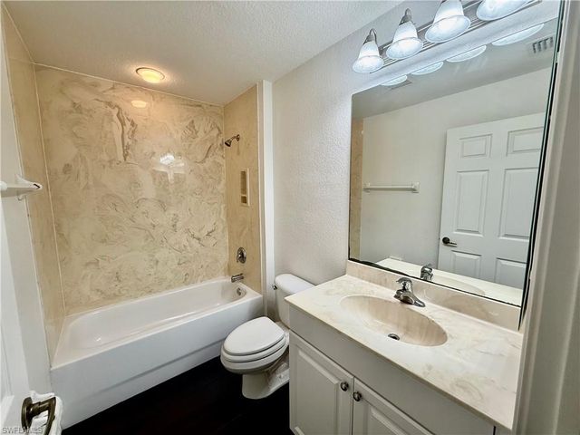 103 E 11th ST, Lehigh Acres, FL 33972