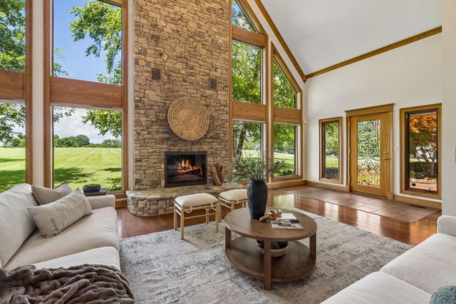 3225 Pinson School Rd, Greenbrier, TN 37073