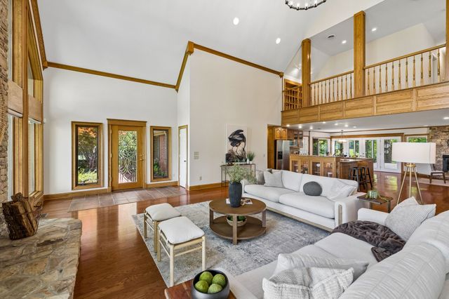 3225 Pinson School Rd, Greenbrier, TN 37073