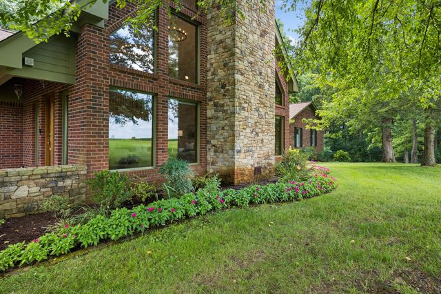 3225 Pinson School Rd, Greenbrier, TN 37073