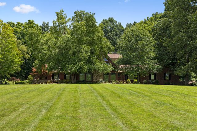 3225 Pinson School Rd, Greenbrier, TN 37073