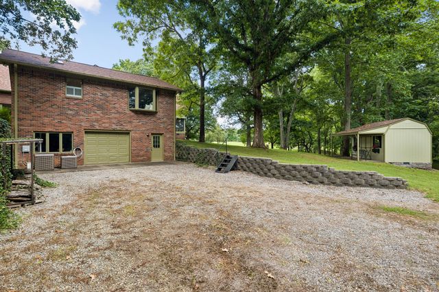 3225 Pinson School Rd, Greenbrier, TN 37073