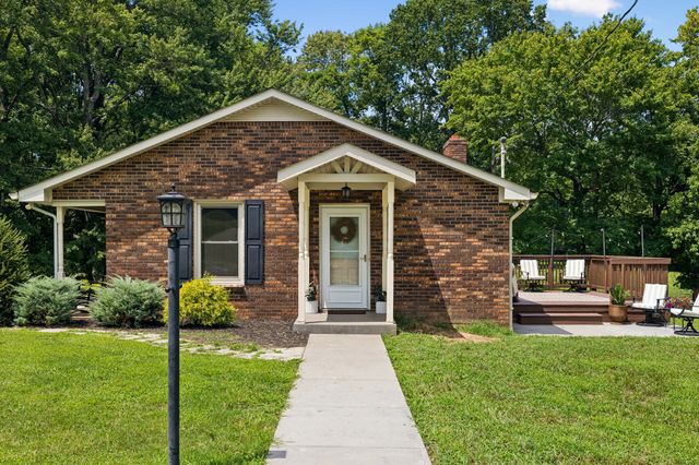 3225 Pinson School Rd, Greenbrier, TN 37073