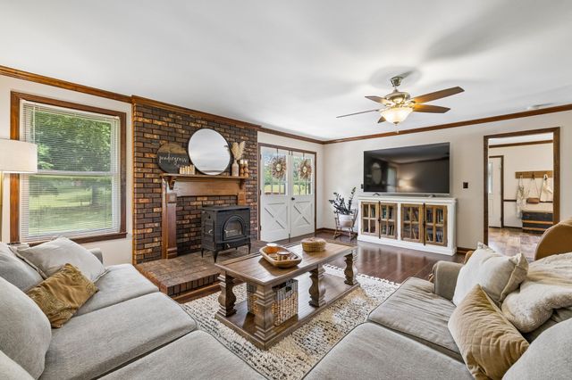 3225 Pinson School Rd, Greenbrier, TN 37073