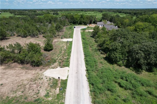 5001 Paulo Court, Bryan, TX 77808