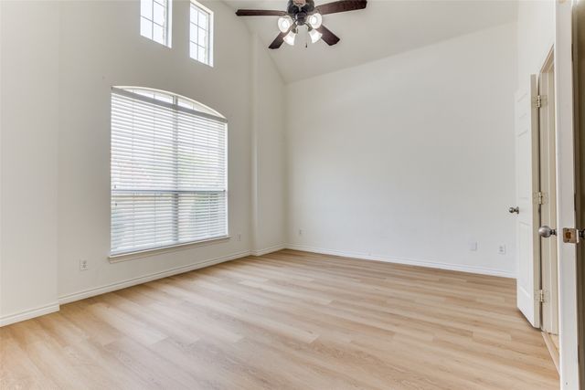 610 Crockett Drive, Lavon, TX 75166