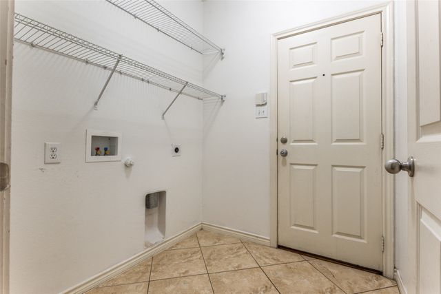 610 Crockett Drive, Lavon, TX 75166