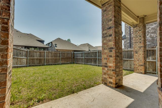 610 Crockett Drive, Lavon, TX 75166