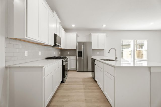 8100 Ocean Jasper Lane, Texas City, TX 77591