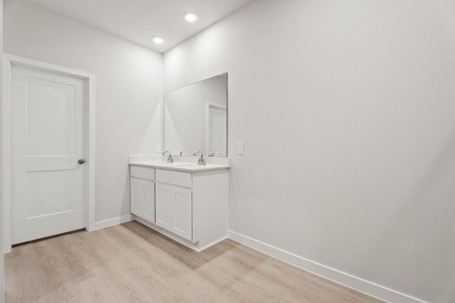 8100 Ocean Jasper Lane, Texas City, TX 77591