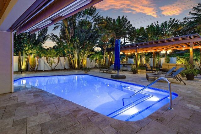 1701 Cocoanut Road, Boca Raton, FL 33432