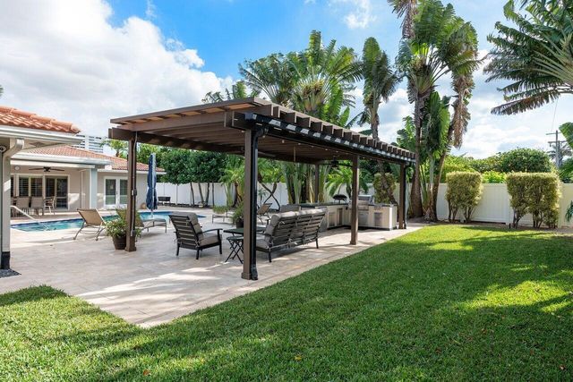 1701 Cocoanut Road, Boca Raton, FL 33432