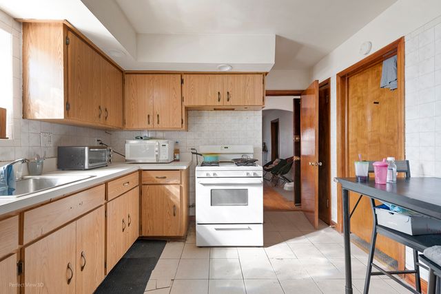 7847 S Maryland Avenue, Chicago, IL 60619