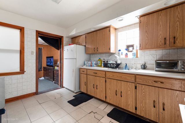 7847 S Maryland Avenue, Chicago, IL 60619