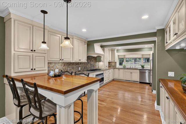 2737 N Wagner Road, Scio Township, MI 48103