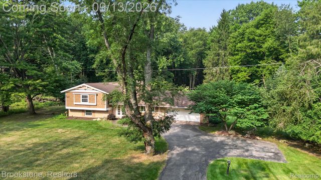 2737 N Wagner Road, Scio Township, MI 48103