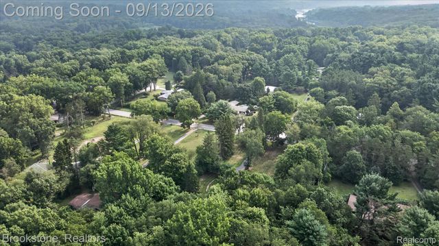 2737 N Wagner Road, Scio Township, MI 48103