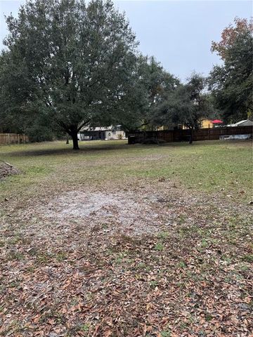 10405 N WOODMERE ROAD, Tampa, FL 33617