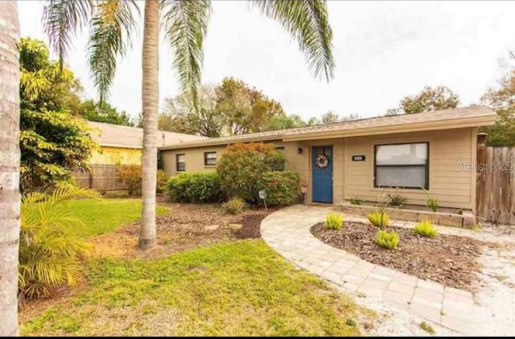 10405 N WOODMERE ROAD, Tampa, FL 33617