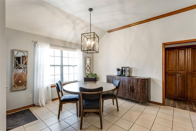 821 W Cabillo Way, Mustang, OK 73064