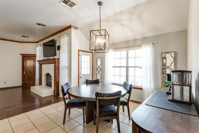 821 W Cabillo Way, Mustang, OK 73064