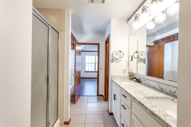 821 W Cabillo Way, Mustang, OK 73064