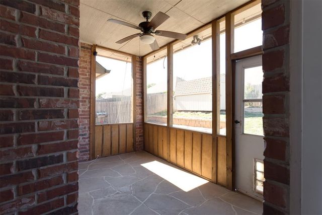 821 W Cabillo Way, Mustang, OK 73064
