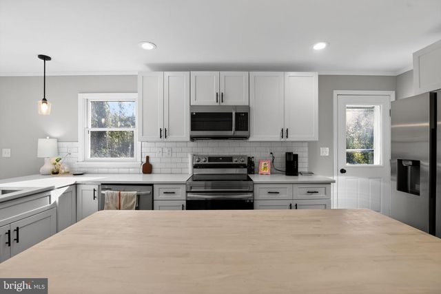 1001 MAPLE, Baltimore, MD 21221