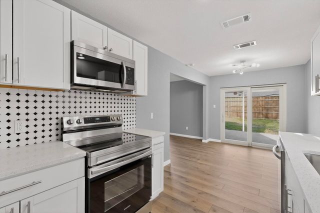 6820 Mickey Drive, Watauga, TX 76148