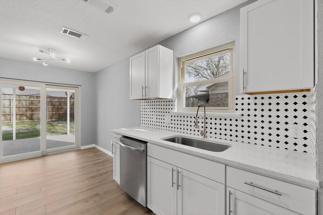 6820 Mickey Drive, Watauga, TX 76148