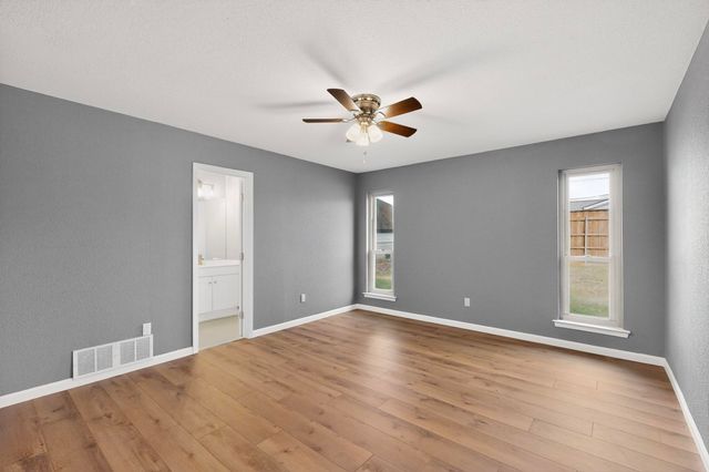 6820 Mickey Drive, Watauga, TX 76148