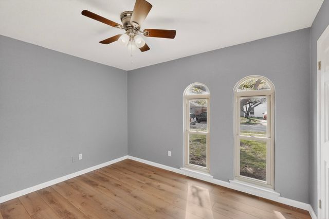 6820 Mickey Drive, Watauga, TX 76148