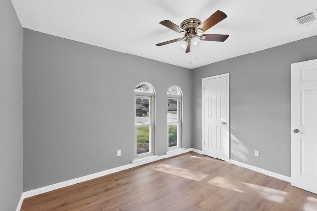 6820 Mickey Drive, Watauga, TX 76148