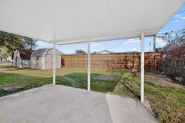 6820 Mickey Drive, Watauga, TX 76148