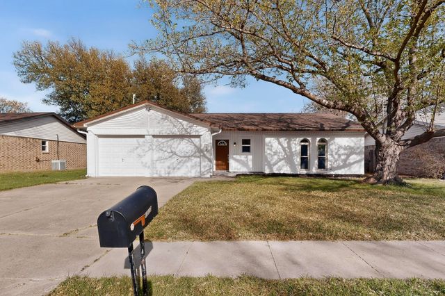 6820 Mickey Drive, Watauga, TX 76148