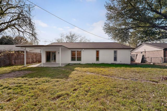 6820 Mickey Drive, Watauga, TX 76148