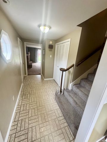 5333 Moonrock Court, Fort Wayne, IN 46804