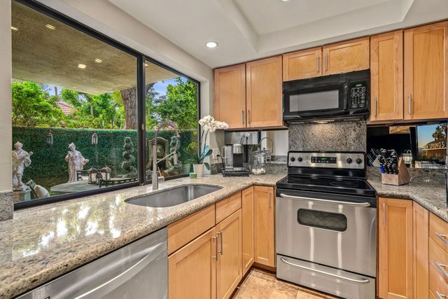 2501 N Indian Canyon Drive 603, Palm Springs, CA 92262