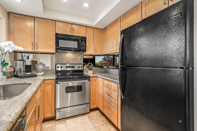 2501 N Indian Canyon Drive 603, Palm Springs, CA 92262