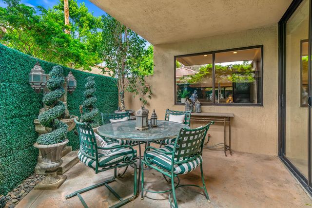 2501 N Indian Canyon Drive 603, Palm Springs, CA 92262