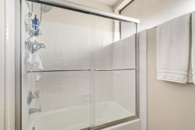 2501 N Indian Canyon Drive 603, Palm Springs, CA 92262