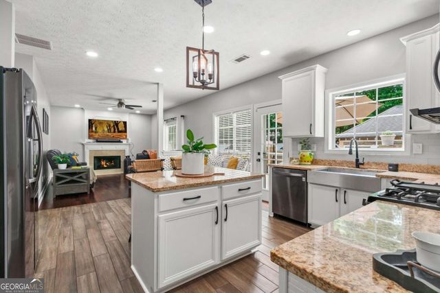 2000 Lena Carter Road, Buford, GA 30519