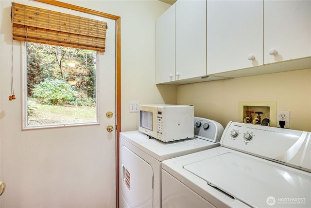 20899 Division Street NE, Indianola, WA 98342