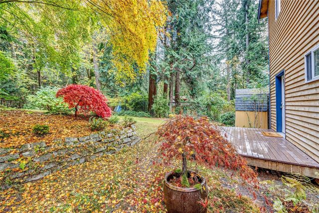 20899 Division Street NE, Indianola, WA 98342